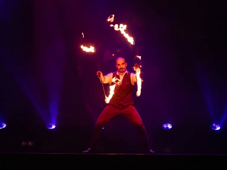 Photo 1 of 5