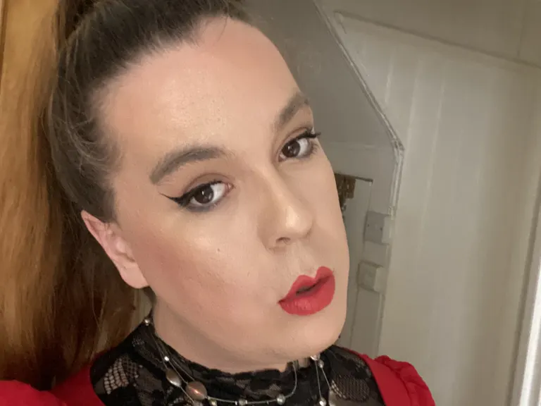 Photo 2 of 4