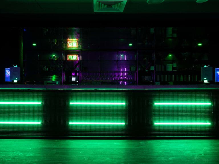 Photo 3 of 6