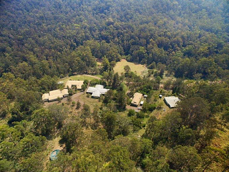 Photo 4 of 6