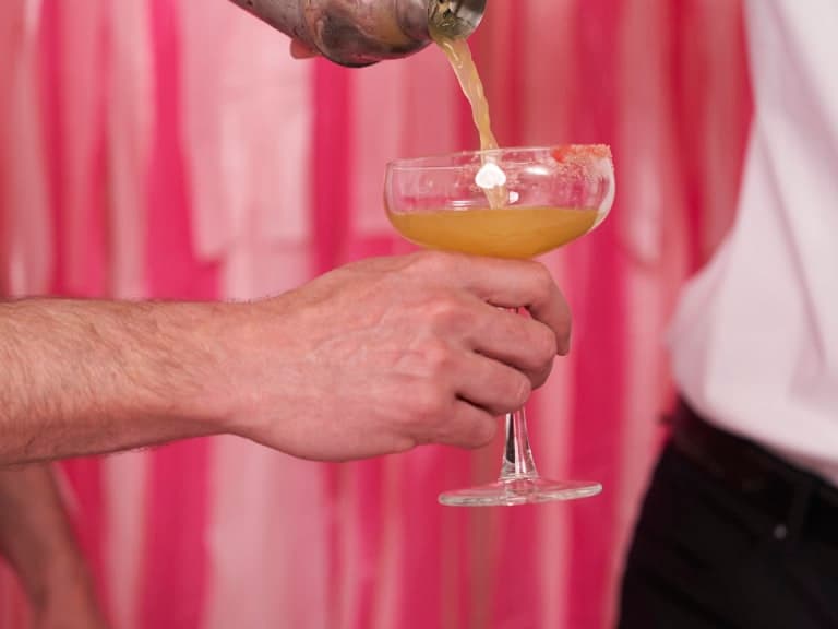 Photo 1 of 6