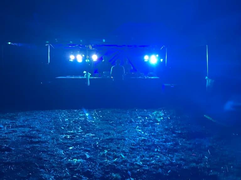 Photo 1 of 6