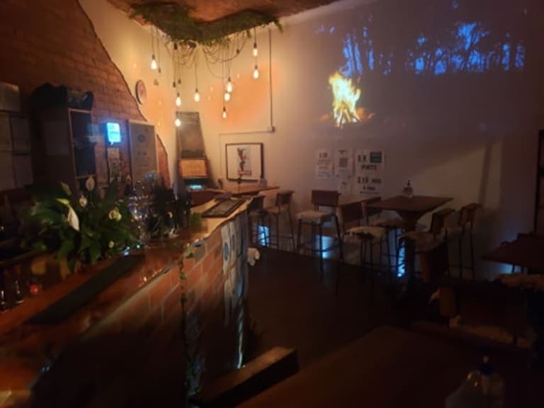 Photo 5 of 6