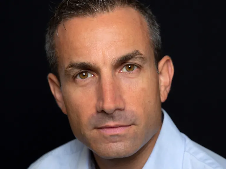 Photo 1 of 6