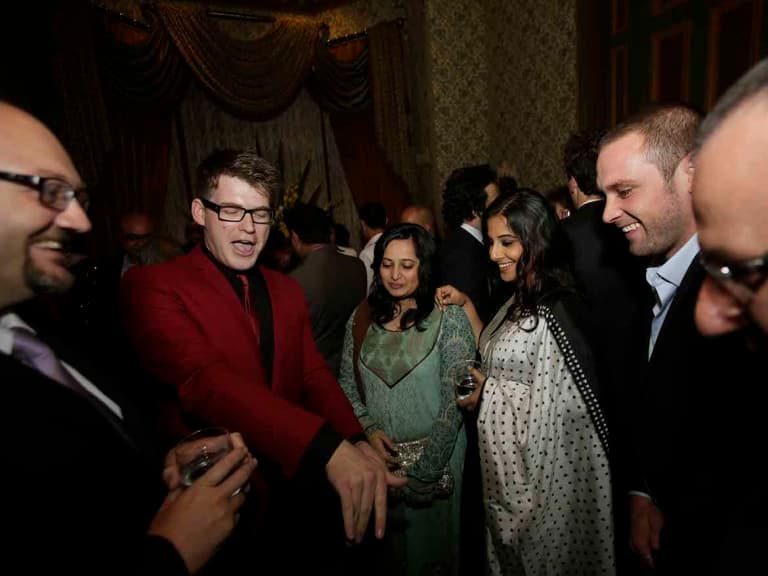 Photo 2 of 6